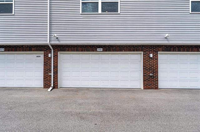Builiding view twenty for 3981 Trailway Commons, Auburn Hills, MI. 48326