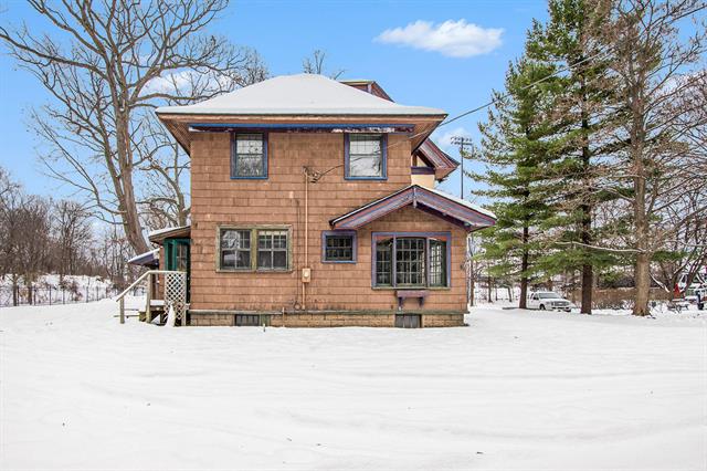 Builiding view fifty four for 542 A St, Jackson, MI. 49201