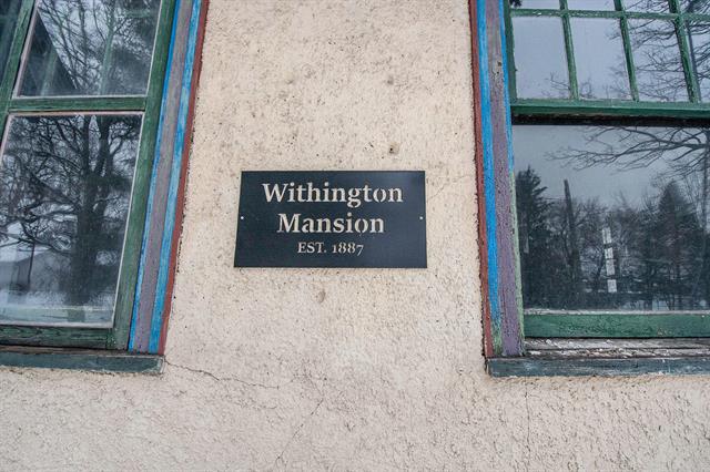 Builiding view fifty three for 542 A St, Jackson, MI. 49201