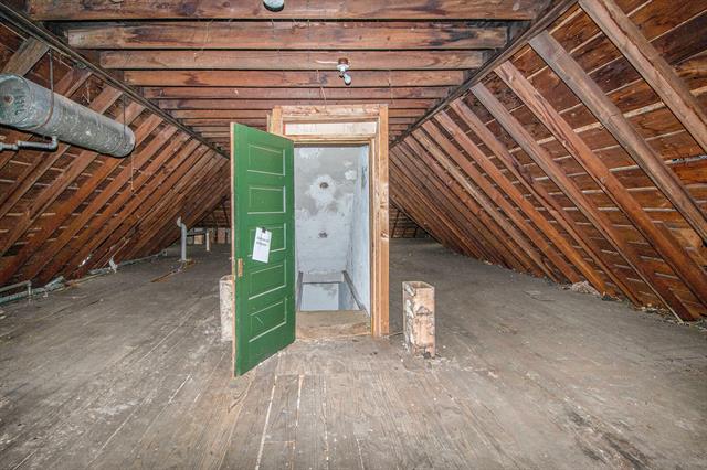 Builiding view thirty four for 542 A St, Jackson, MI. 49201