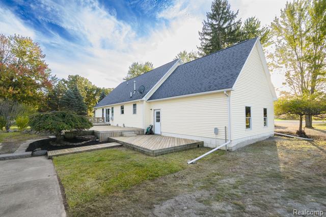 Builiding view eleven for 3330 Sheridan, Flushing, MI. 48433