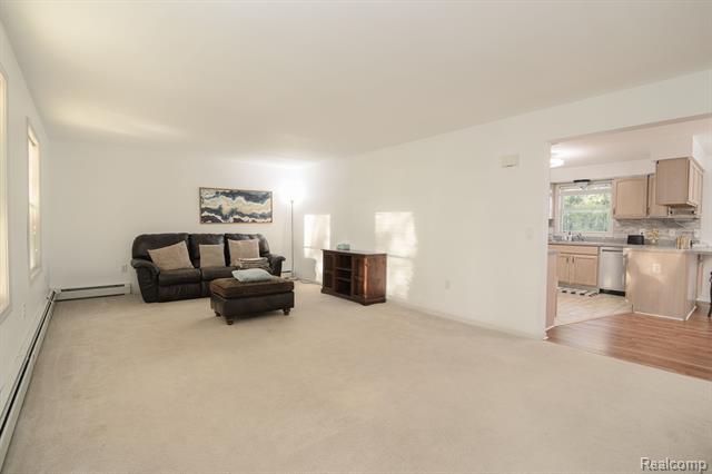 Builiding view fifteen for 3330 Sheridan, Flushing, MI. 48433