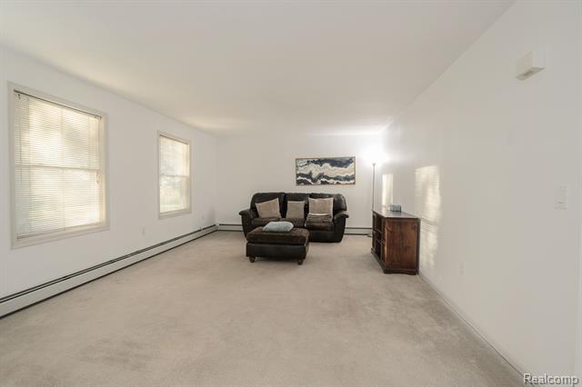 Builiding view seventeen for 3330 Sheridan, Flushing, MI. 48433