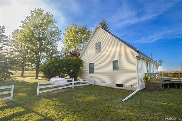 Builiding view six for 3330 Sheridan, Flushing, MI. 48433