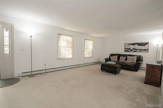 Builiding view sixteen for 3330 Sheridan, Flushing, MI. 48433