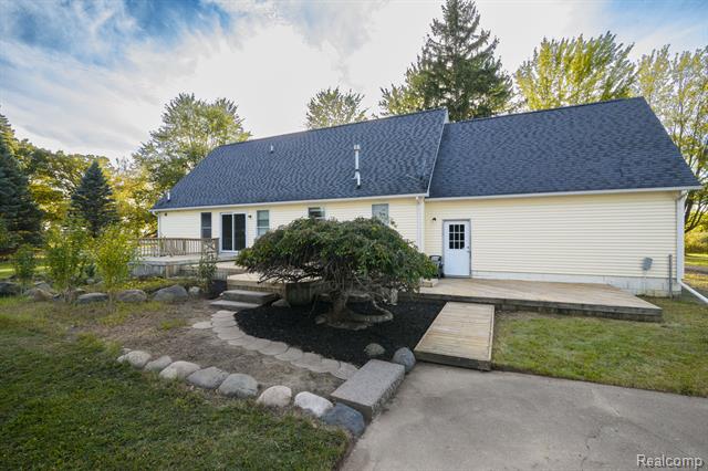 Builiding view ten for 3330 Sheridan, Flushing, MI. 48433