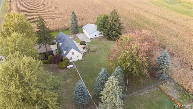 Builiding view thirty nine for 3330 Sheridan, Flushing, MI. 48433