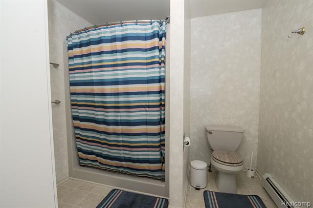 Builiding view twenty four for 3330 Sheridan, Flushing, MI. 48433