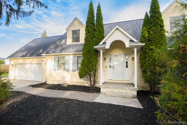 Builiding view two for 3330 Sheridan, Flushing, MI. 48433