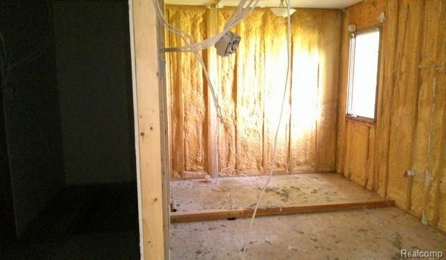 Builiding view sixteen for 561 Elba Rd, Lapeer, MI. 48446
