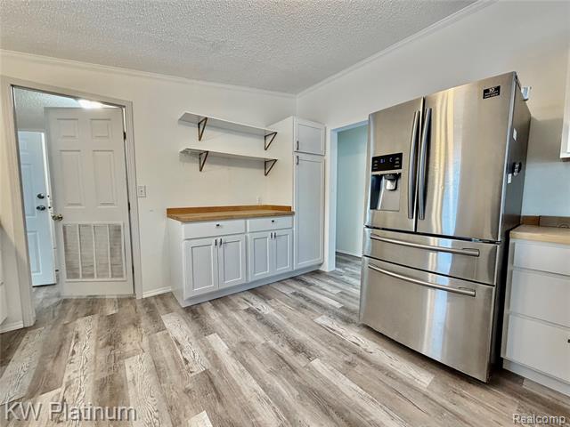 Builiding view eight for 4601 Norman Rd., Fort Gratiot, MI. 48059