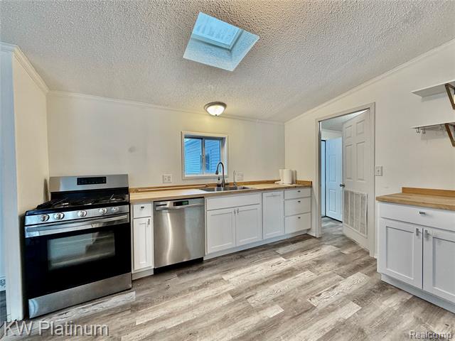 Builiding view seven for 4601 Norman Rd., Fort Gratiot, MI. 48059