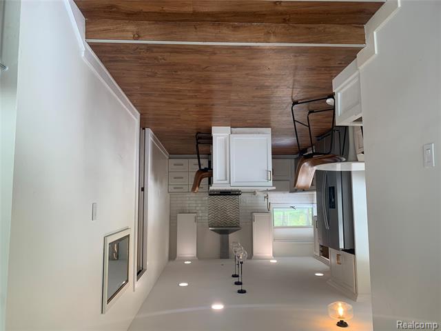 Builiding view eight for 1211 Plymouth, Grand Rapids, MI. 49506