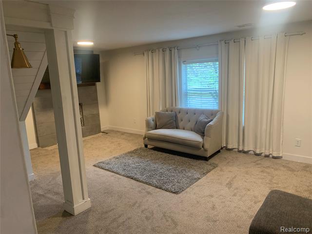 Builiding view fourteen for 1211 Plymouth, Grand Rapids, MI. 49506