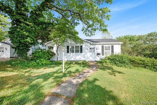 Builiding view one for 1211 Plymouth, Grand Rapids, MI. 49506