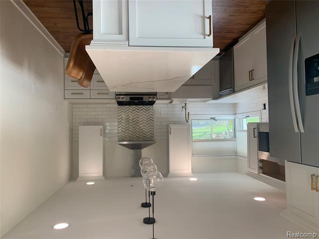 Builiding view three for 1211 Plymouth, Grand Rapids, MI. 49506