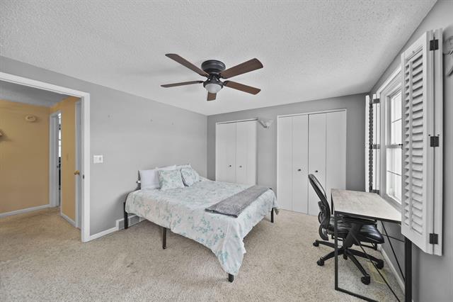 Builiding view eighteen for 520 Meadowbrook Dr, Adrian, MI. 49221