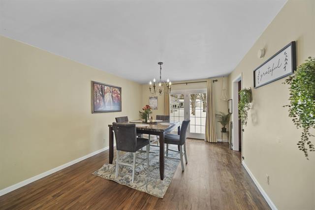 Builiding view six for 520 Meadowbrook Dr, Adrian, MI. 49221