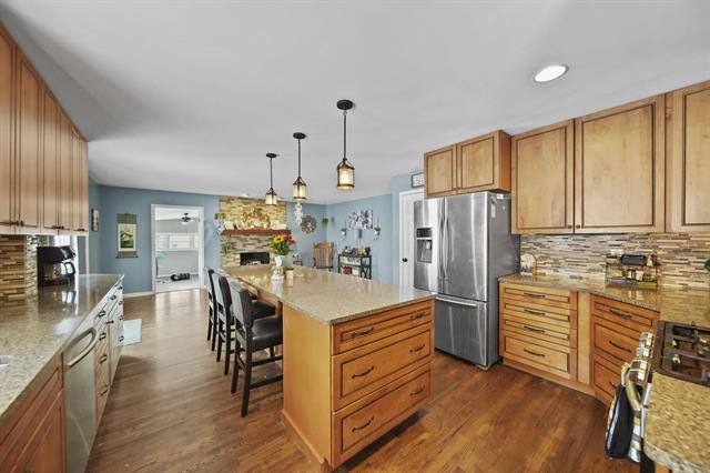 Builiding view twelve for 520 Meadowbrook Dr, Adrian, MI. 49221