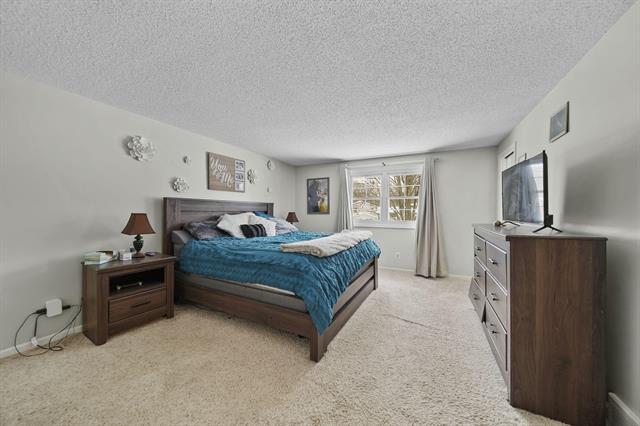 Builiding view twenty four for 520 Meadowbrook Dr, Adrian, MI. 49221