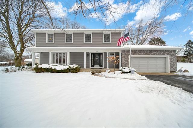 front view for 520 Meadowbrook Dr, Adrian, Mi. 49221