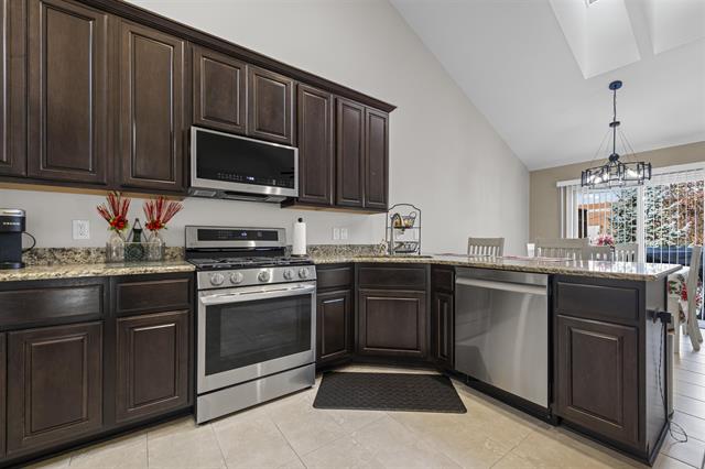 Builiding view nine for 14893 North Park, Utica, MI. 48315