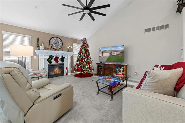 Builiding view six for 14893 North Park, Utica, MI. 48315