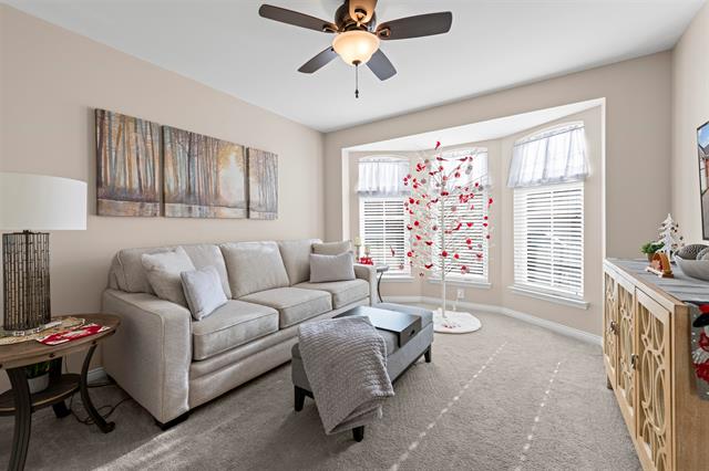 Builiding view sixteen for 14893 North Park, Utica, MI. 48315