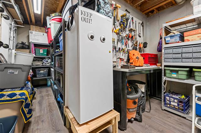 Builiding view thirty one for 14893 North Park, Utica, MI. 48315