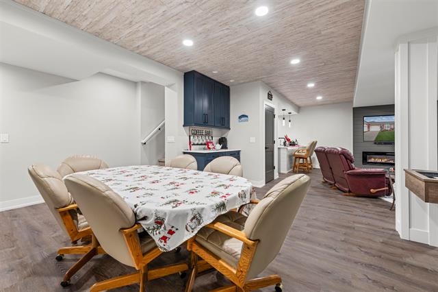 Builiding view twenty five for 14893 North Park, Utica, MI. 48315