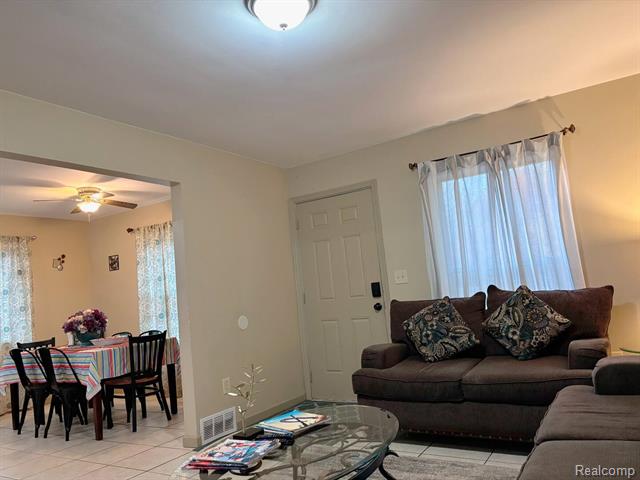 Builiding view six for 26387 Alden, Madison Heights, MI. 48071