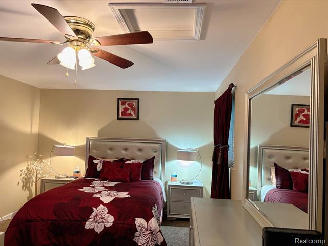 Builiding view sixteen for 26387 Alden, Madison Heights, MI. 48071