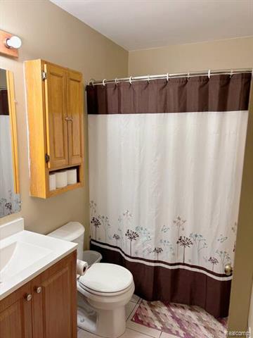 Builiding view twenty four for 26387 Alden, Madison Heights, MI. 48071