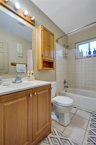 Builiding view twenty seven for 26387 Alden, Madison Heights, MI. 48071