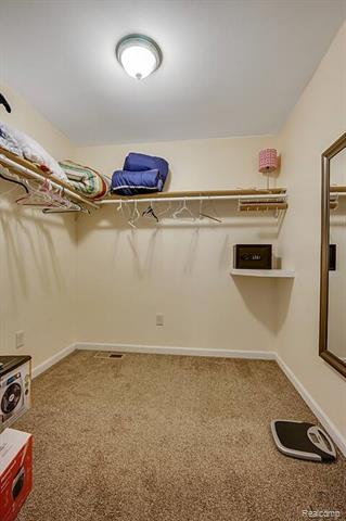 Builiding view twenty six for 26387 Alden, Madison Heights, MI. 48071