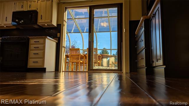 Builiding view fifteen for 1901 Brandy, Brighton, MI. 48114