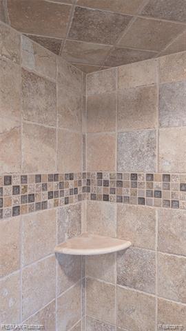 Builiding view thirty one for 1901 Brandy, Brighton, MI. 48114