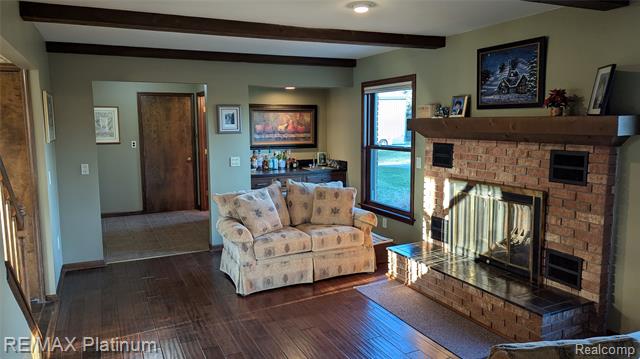 Builiding view twenty for 1901 Brandy, Brighton, MI. 48114