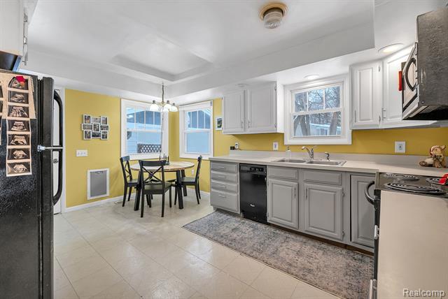 Builiding view eight for 4990 Bolla, Ypsilanti, MI. 48197