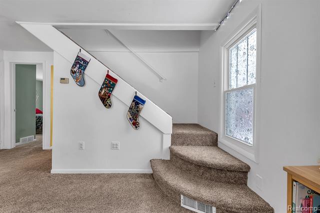 Builiding view eighteen for 4990 Bolla, Ypsilanti, MI. 48197