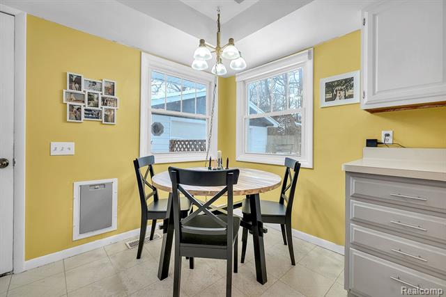 Builiding view eleven for 4990 Bolla, Ypsilanti, MI. 48197