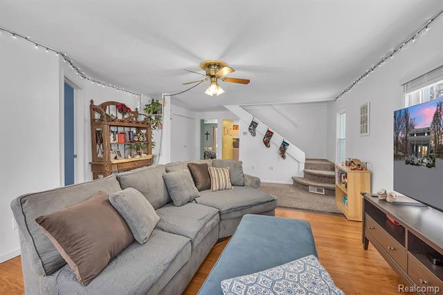 Builiding view five for 4990 Bolla, Ypsilanti, MI. 48197