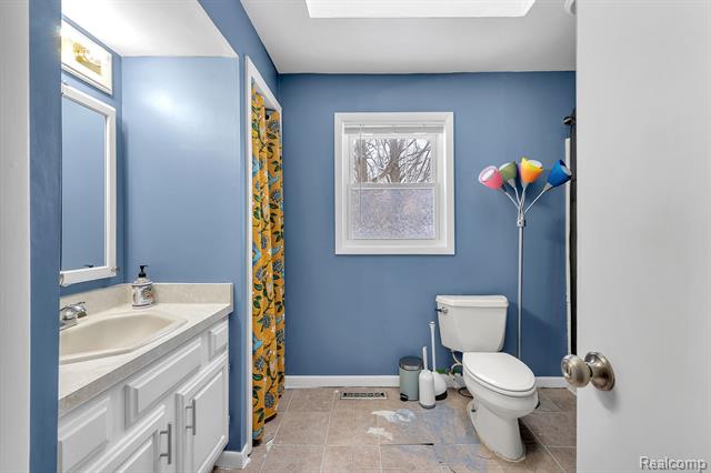 Builiding view fourteen for 4990 Bolla, Ypsilanti, MI. 48197