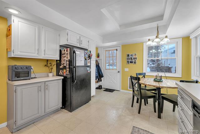 Builiding view nine for 4990 Bolla, Ypsilanti, MI. 48197