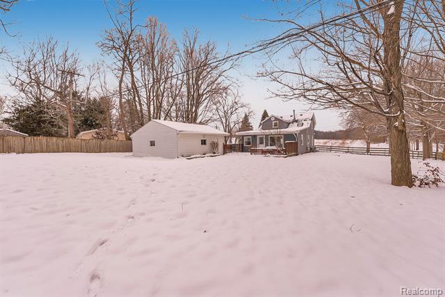 Builiding view twenty five for 4990 Bolla, Ypsilanti, MI. 48197