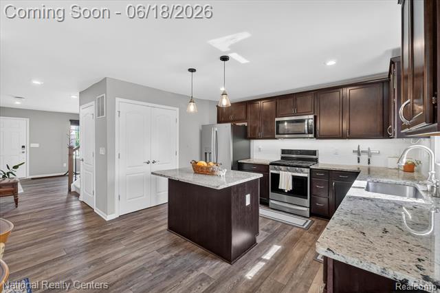 Builiding view fifteen for 33137 Fuhrmann, Sterling Heights, MI. 48310