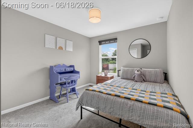 Builiding view thirty two for 33137 Fuhrmann, Sterling Heights, MI. 48310