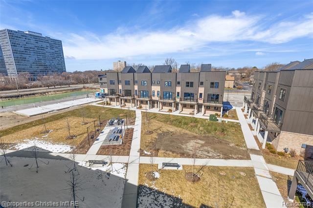 Builiding view two for 1041 Hampton, Detroit, MI. 48207