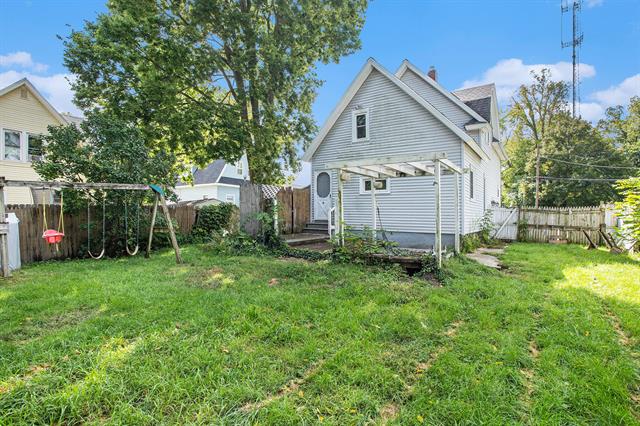 Builiding view fourteen for 210 Battle Creek, Battle Creek, MI. 49037