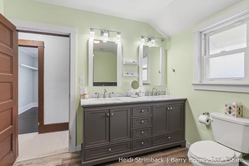 Builiding view nineteen for 312 Clinton, Hastings, MI. 49058